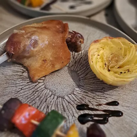 Couette-café La Barde Montfort, Votre à 4 Kms De Sarlat Dordogne 3*